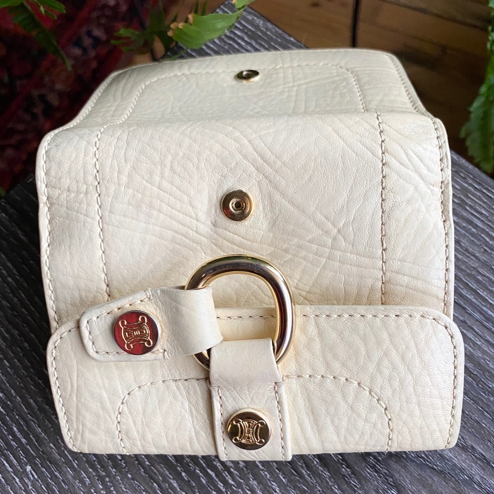 CELINE IVORY WALLET LIKE NEW